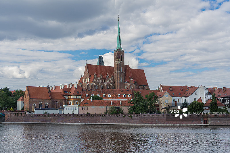 弗罗茨瓦夫的圣十字和圣巴塞洛缪大学教堂图片素材