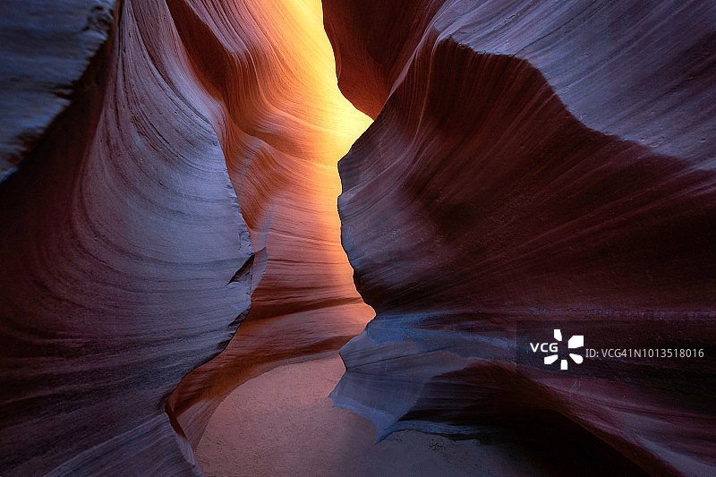 下羚羊峡谷图片素材