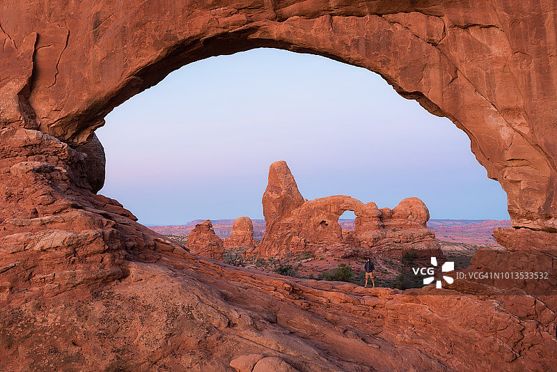 炮塔拱门图片素材