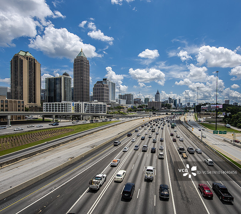 美国佐治亚州亚特兰大城市天际线与摩天大楼图片素材
