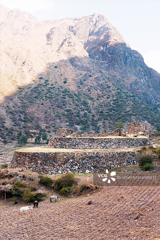 印加古道上的瓦亚班巴遗址图片素材