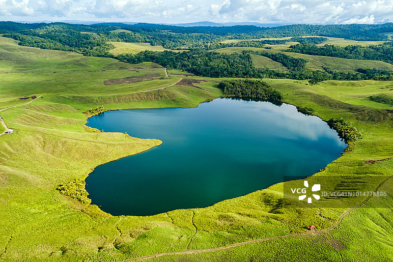 查亚普拉巴布亚的森塔尼湖图片素材