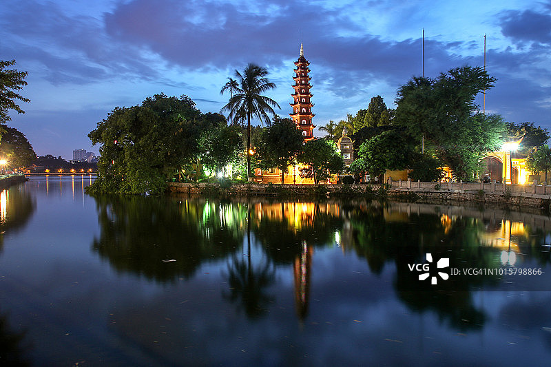 越南河内镇国寺图片素材