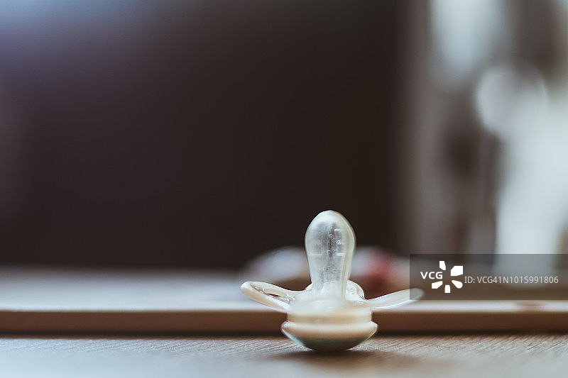 婴儿奶嘴图片素材