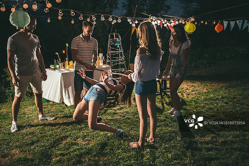 户外聚会图片素材