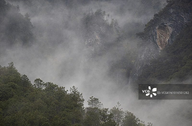 塔城附近的风景图片素材