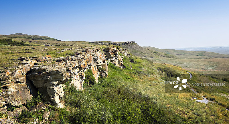 加拿大艾伯塔省野牛碎头崖全景图片素材