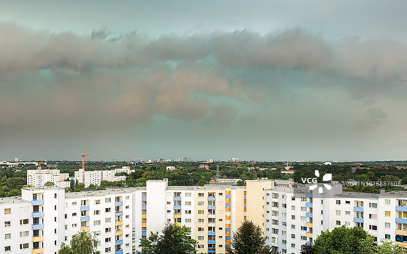雷暴逼近图片素材