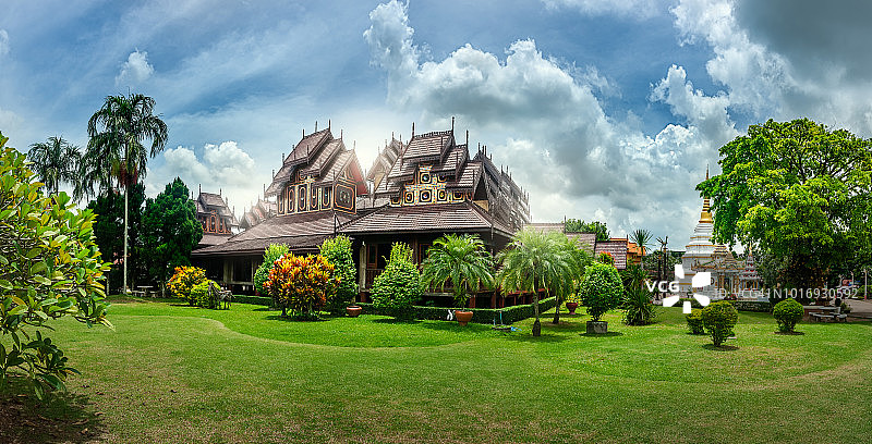 古老的木制寺庙图片素材