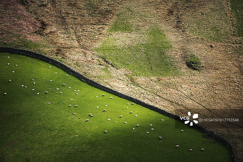 博代尔豪斯干石墙。英国湖区国家公园。图片素材