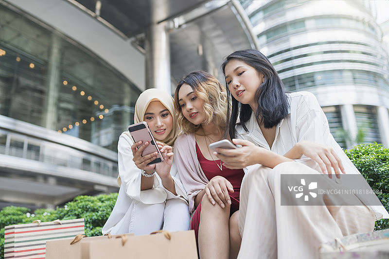 购物后的休息图片素材