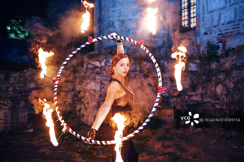 火跳舞图片素材