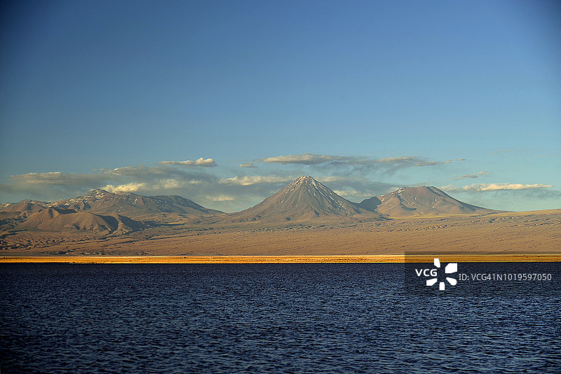 特宾基切湖图片素材