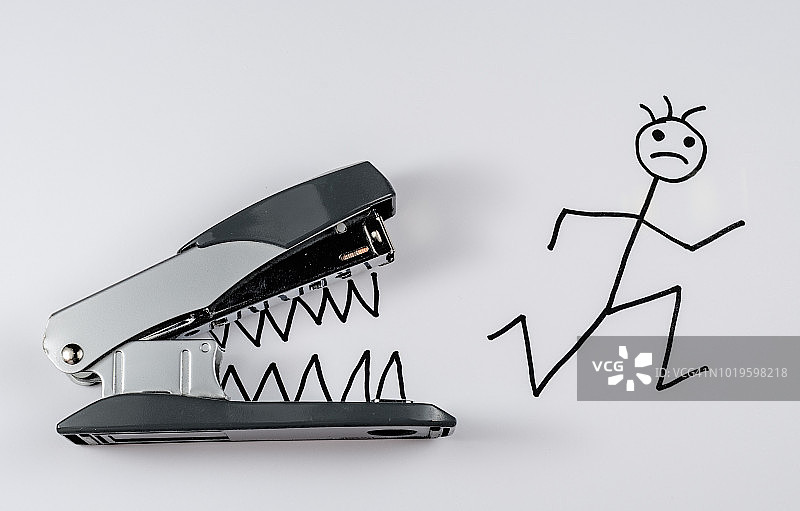 从机器中逃离图片素材