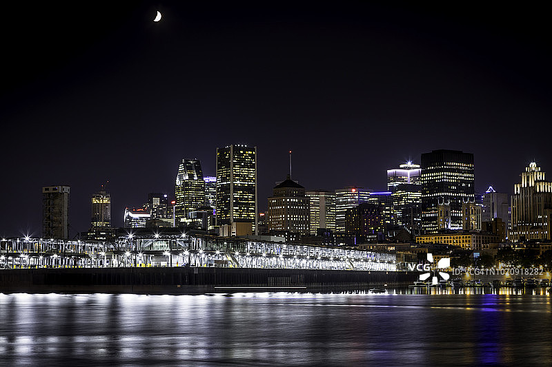 夏夜蒙特利尔城市风光图片素材