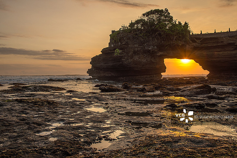 巴厘岛海神庙日落图片素材