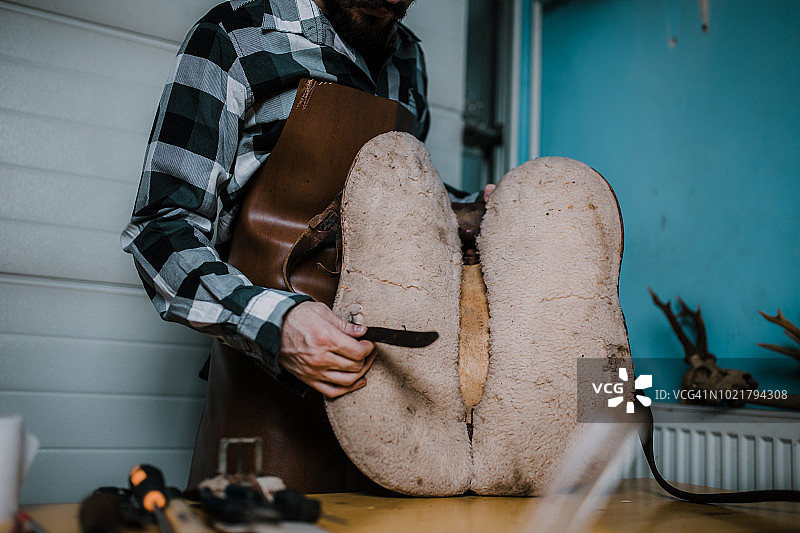 马鞍修复图片素材