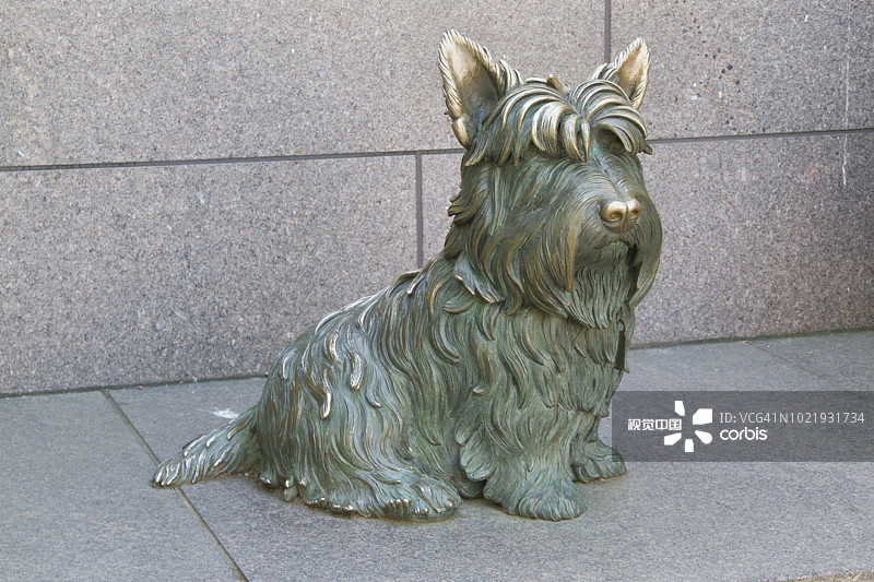 富兰克林·罗斯福的宠物犬法拉雕像图片素材