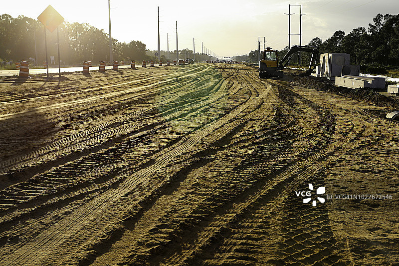 道路建设（SR 82改善项目）；佛罗里达州李县图片素材