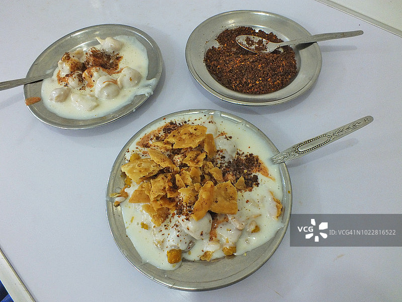 生活在城市的街道上图片素材