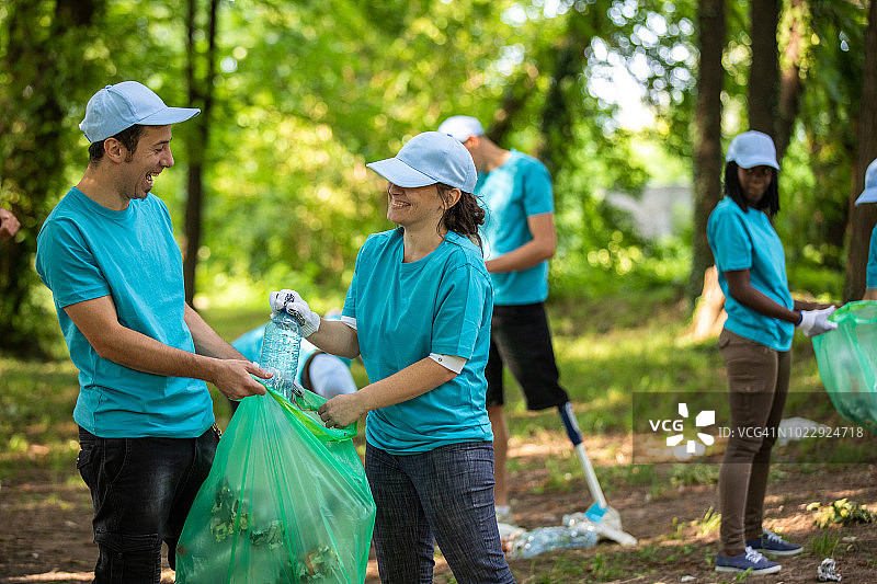 有趣的爱心公益活动图片素材