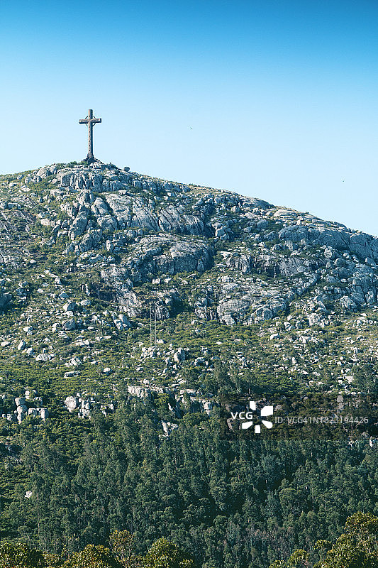 乌拉圭马尔多纳多省面包山上的十字架景色图片素材