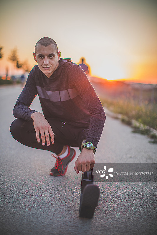 街上的残疾人运动员图片素材