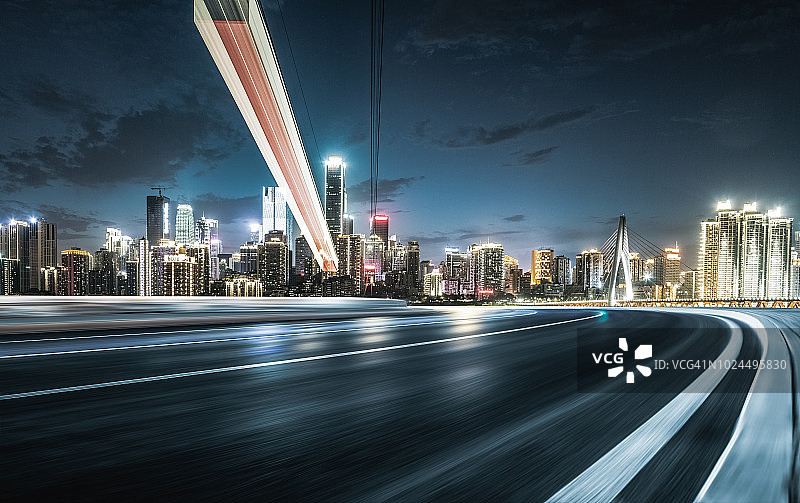 重庆城市道路的模糊运动图片素材