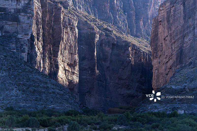 圣埃莱娜峡谷图片素材