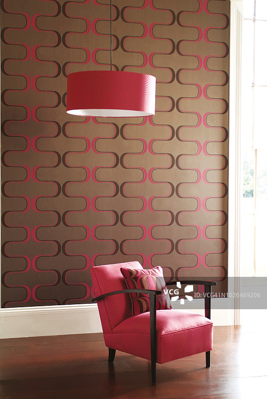 现代房间里的扶手椅图片素材