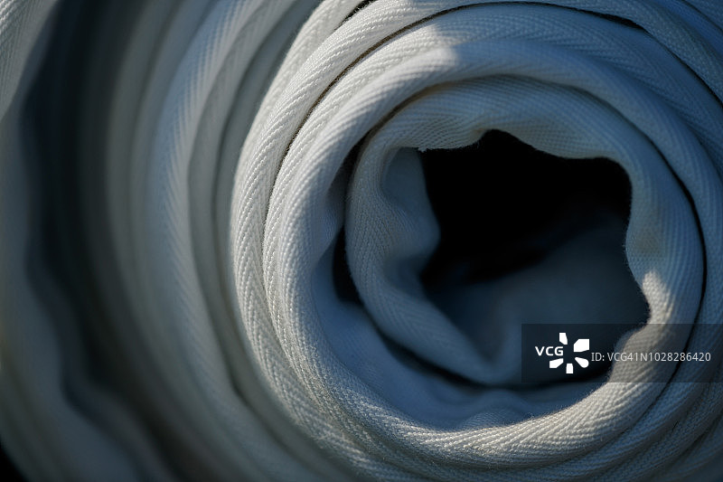 卷起网球网细节图片素材