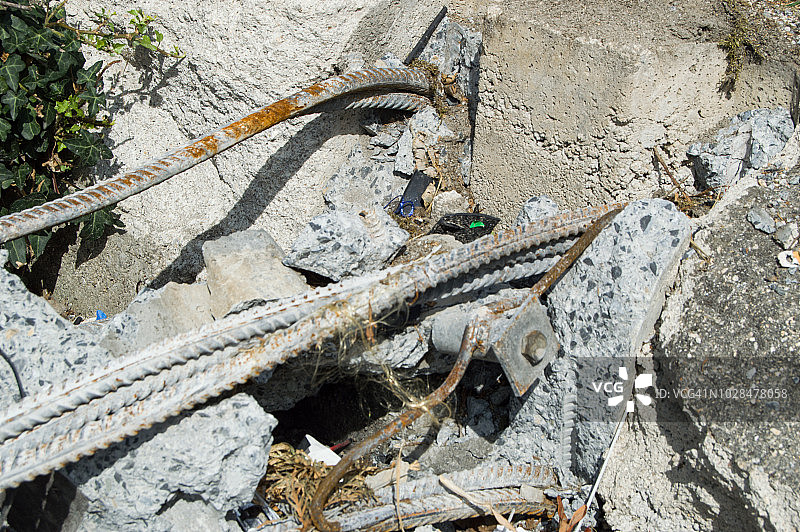 汽车撞到灯柱 - 交通事故图片素材