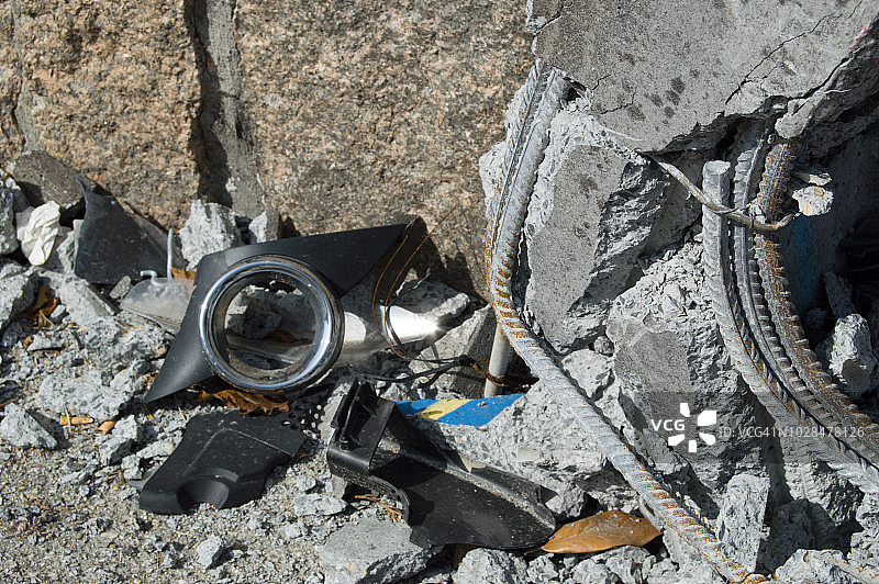 汽车撞到灯柱 - 交通事故图片素材