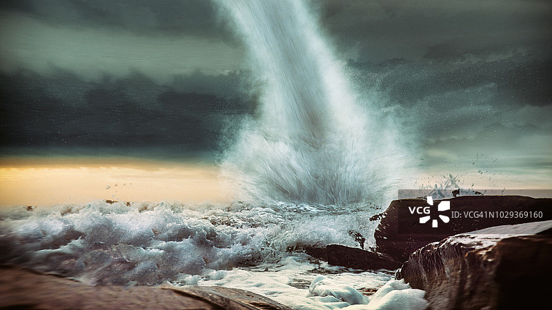 龙卷风海景图片素材