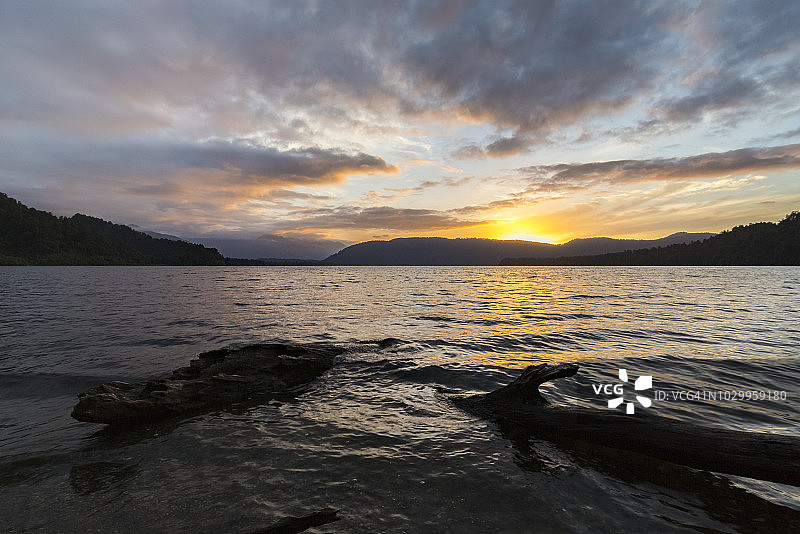 新西兰马普里卡湖图片素材