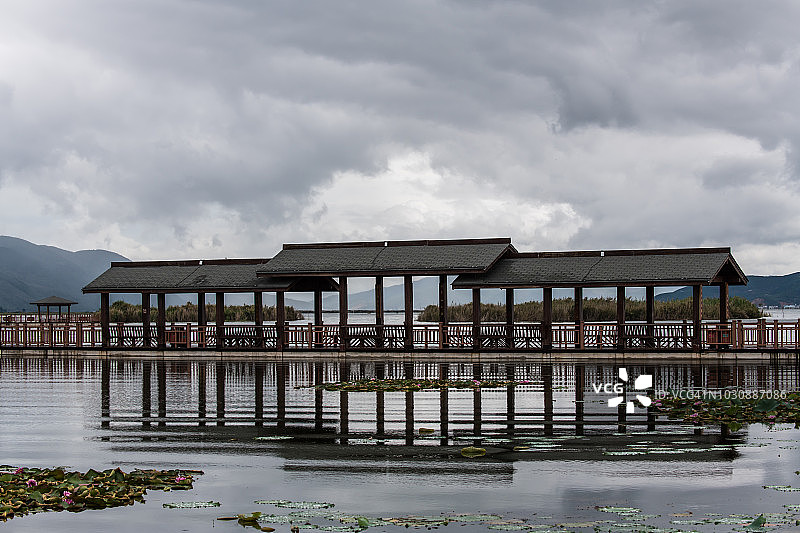 云南异龙湖航运图片素材