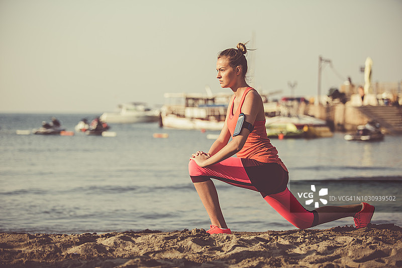 弓步髋屈肌伸展图片素材