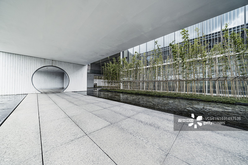 中国苏州东园千寻社区中心公共公园画廊图片素材