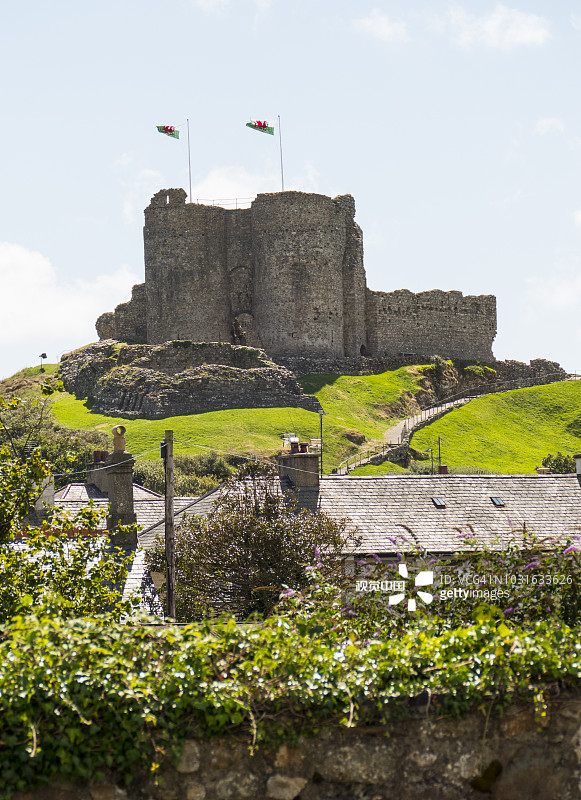 威尔士海岸的克里克厄斯城堡图片素材