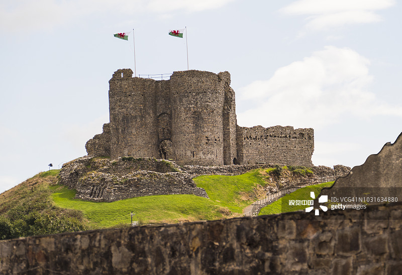 威尔士海岸的克里克厄斯城堡图片素材