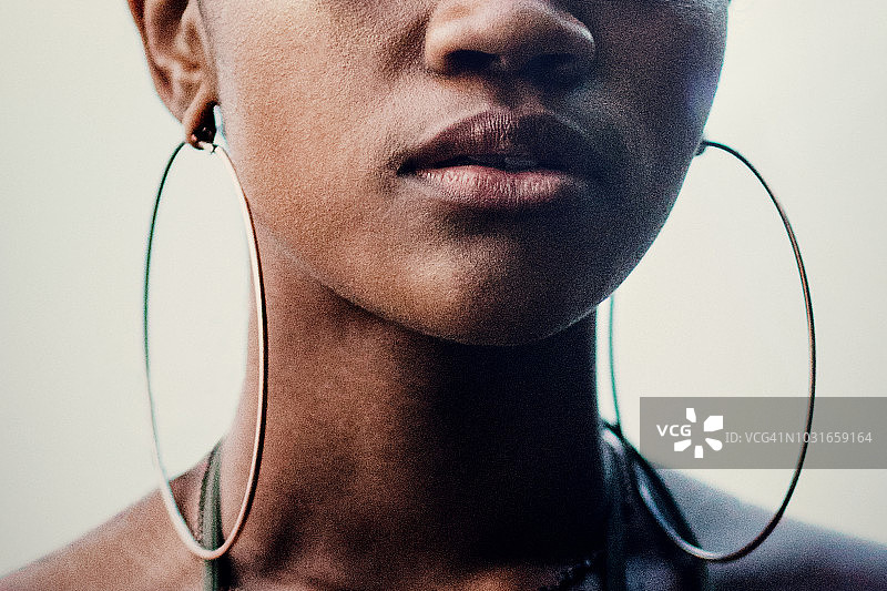 年轻女人脸部特写肖像图片素材