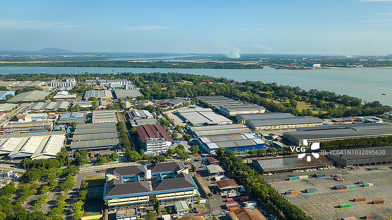 工业仓库区鸟瞰图片素材