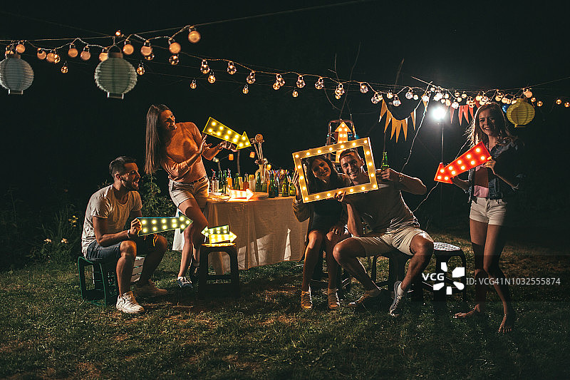 户外聚会图片素材