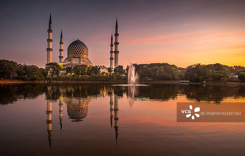 马来西亚著名清真寺图片素材