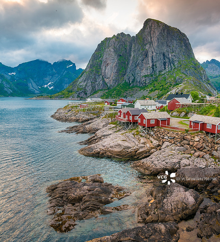 挪威罗浮敦群岛全景，日落美景图片素材