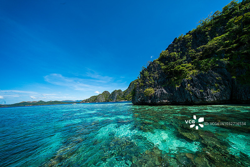 菲律宾巴拉望科隆岛双子泻湖风光图片素材