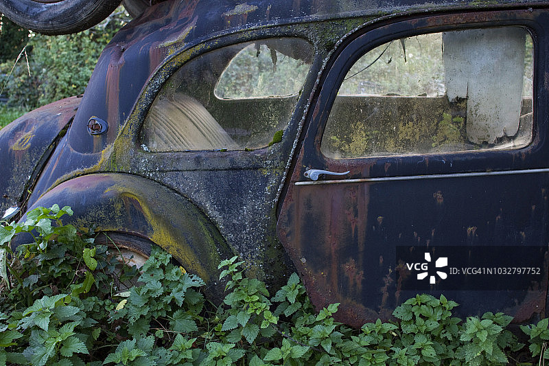 法国的锈迹斑斑的残骸图片素材