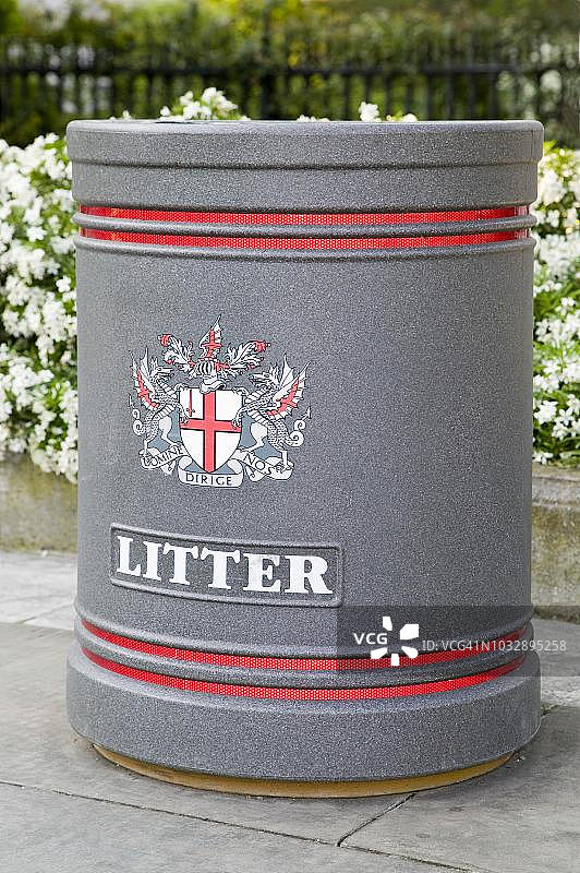 英国伦敦的垃圾箱图片素材