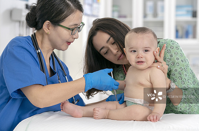 婴儿体检图片素材