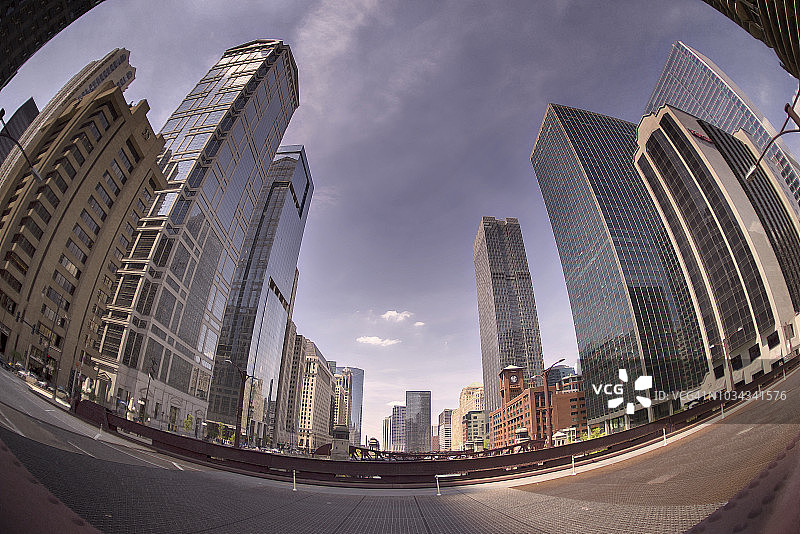 芝加哥河上的迪尔伯恩街桥图片素材